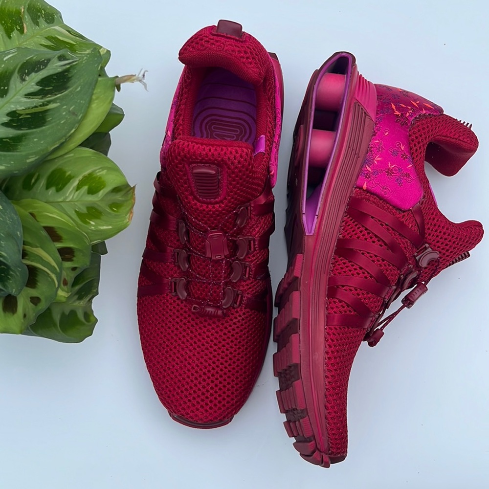 Nike Shox Gravity Running Shoes Womens 8 Wild Cherry Red AQ8554-606